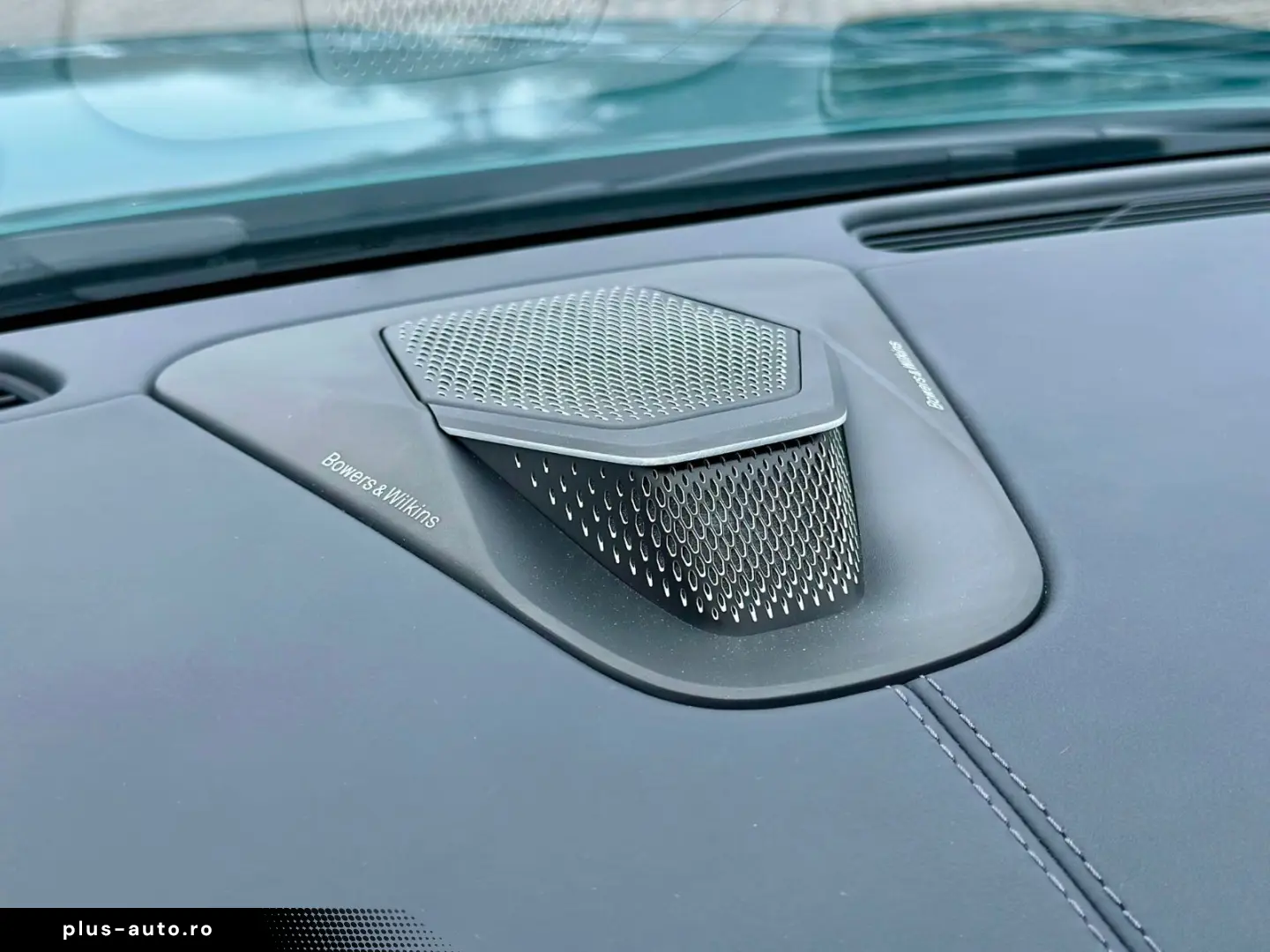 ASTON MARTIN DB12 4.0 V8 KERAMIK.B&W.SITZBELÜFT.360