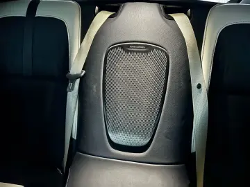 ASTON MARTIN DB12 4.0 V8 KERAMIK.B&W.SITZBELÜFT.360