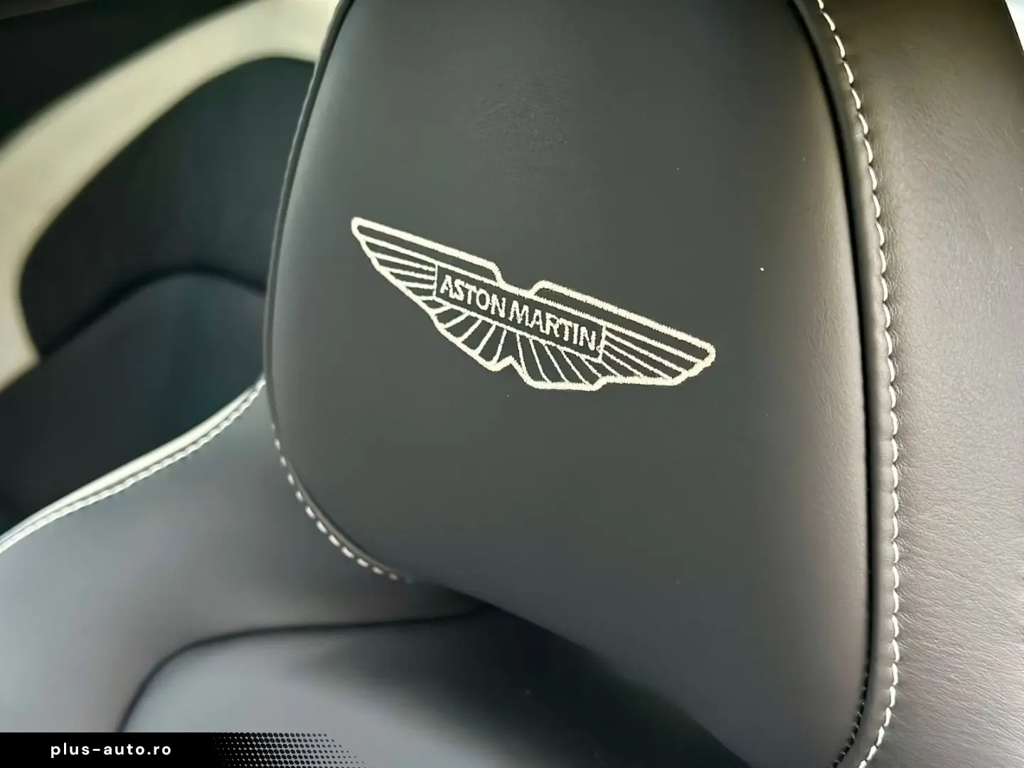 ASTON MARTIN DB12 4.0 V8 KERAMIK.B&W.SITZBELÜFT.360