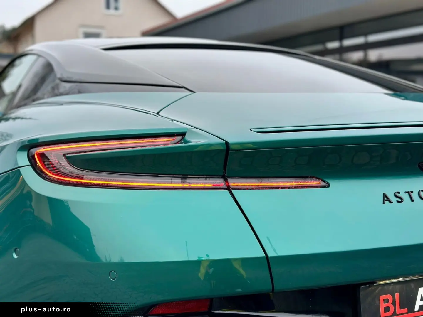 ASTON MARTIN DB12 4.0 V8 KERAMIK.B&W.SITZBELÜFT.360