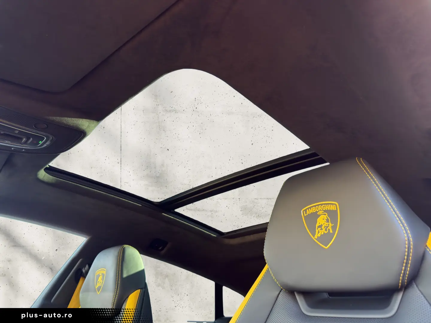 Lamborghini Urus SE   Akrapovic Exhaust