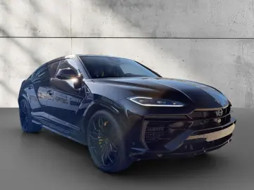 Lamborghini Urus SE   Akrapovic Exhaust