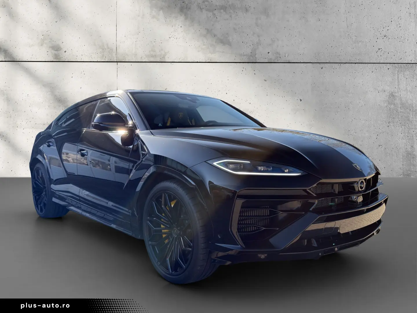 Lamborghini Urus SE   Akrapovic Exhaust