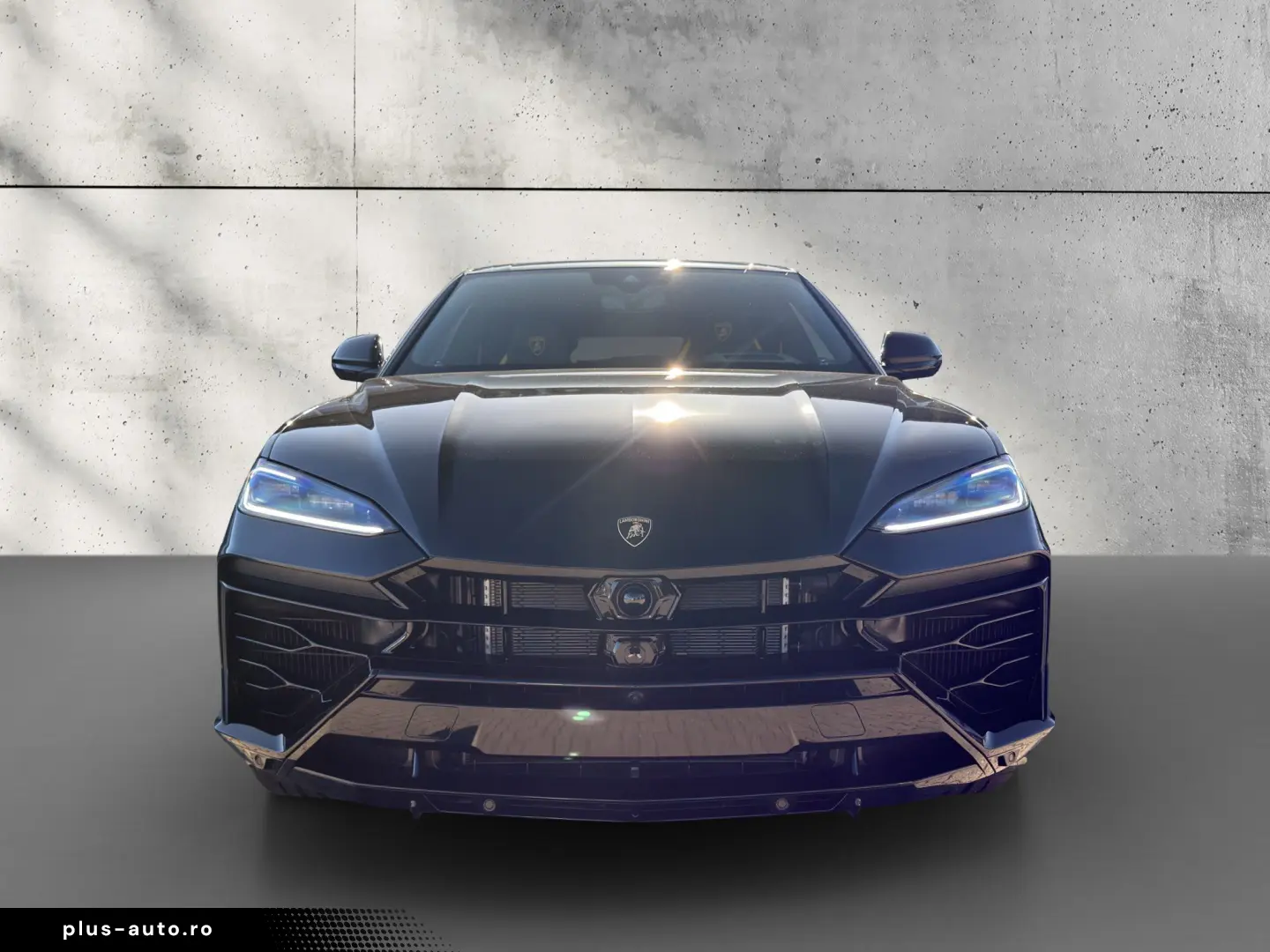 Lamborghini Urus SE   Akrapovic Exhaust