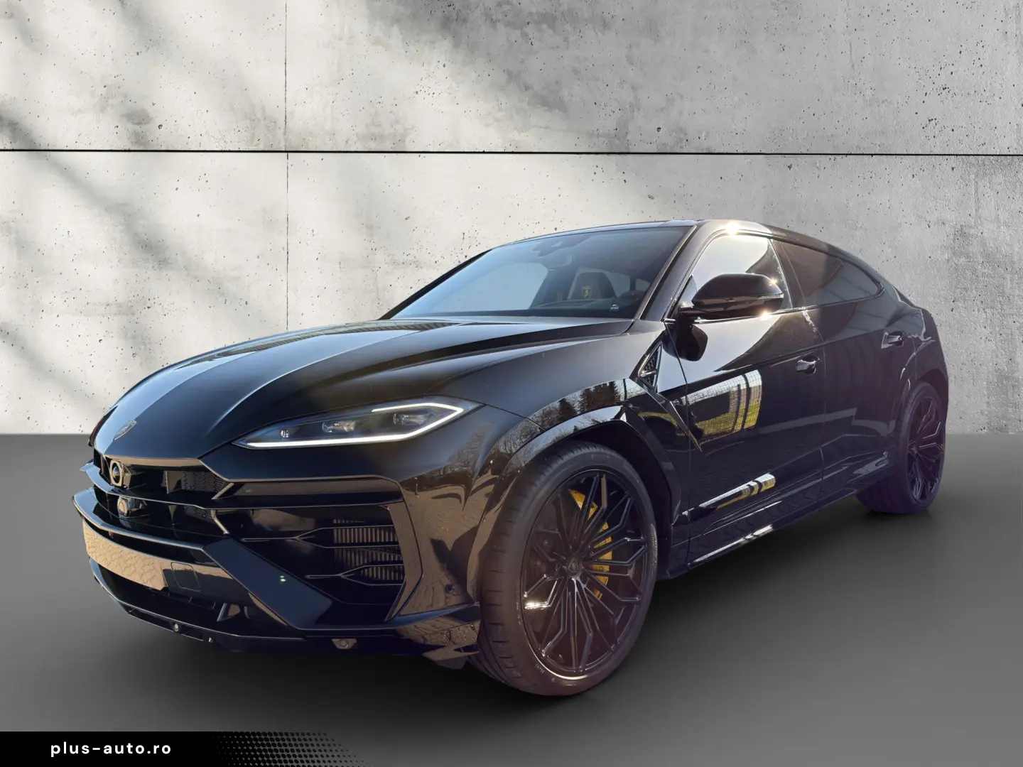 Lamborghini Urus SE   Akrapovic Exhaust