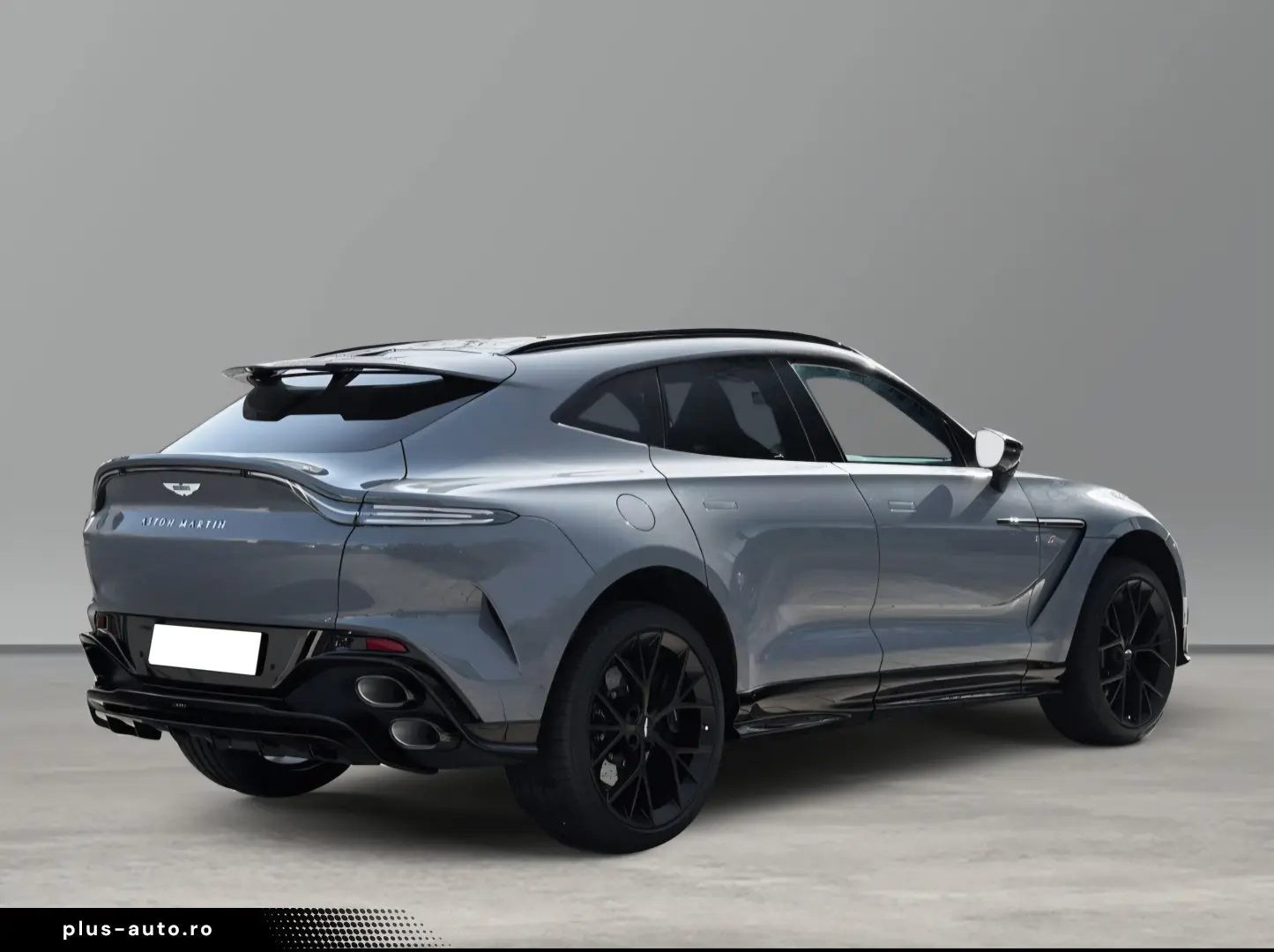 Aston Martin DBX S