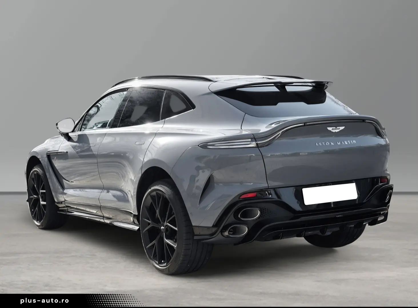 Aston Martin DBX S