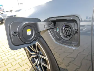 BMW 750e xDrive M Sport