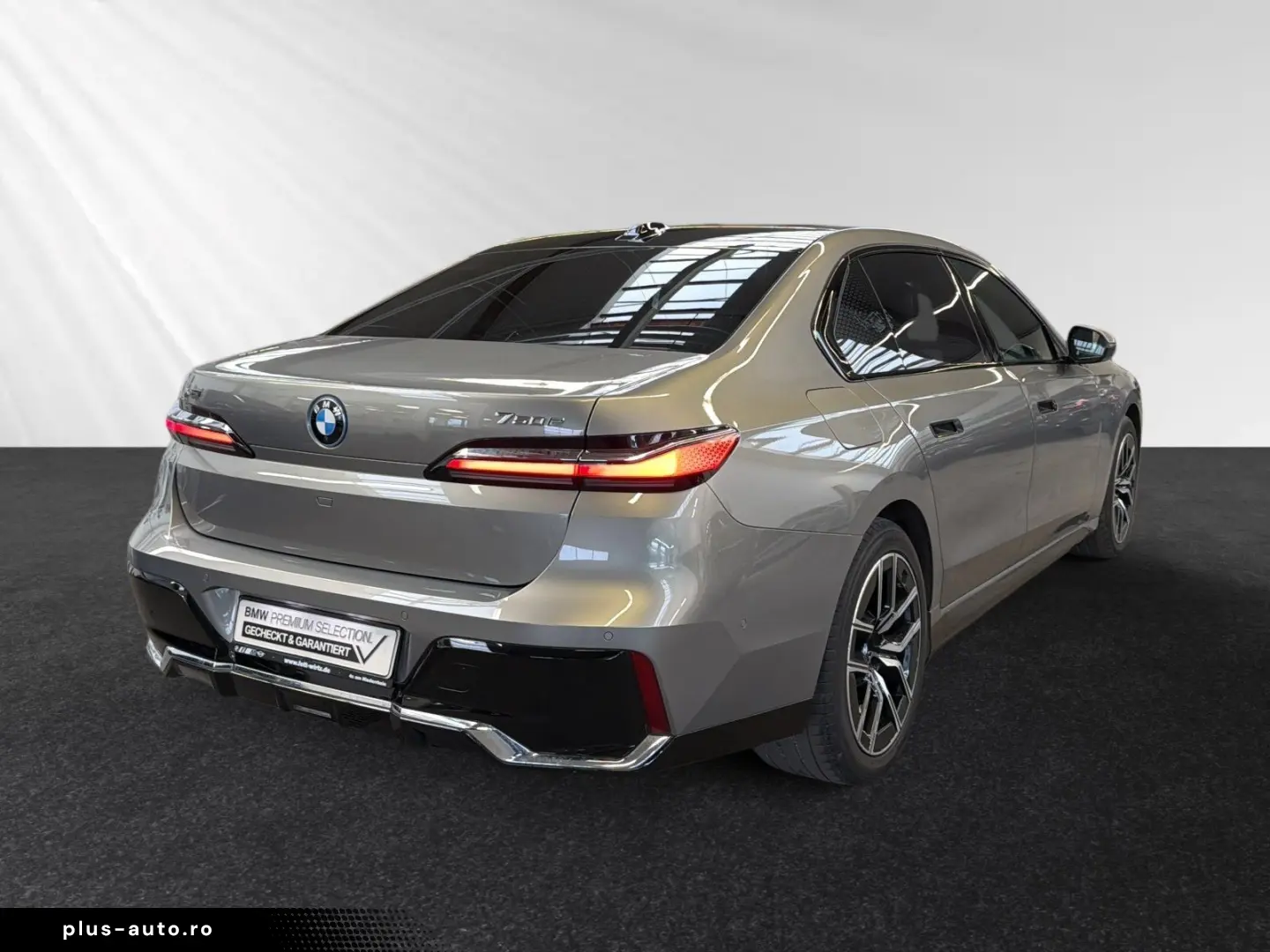 BMW 750e xDrive M Sport  TV-Fond-Entert.  SkyLounge