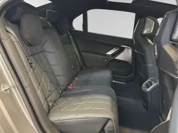 BMW 750e xDrive M Sport  TV-Fond-Entert.  SkyLounge