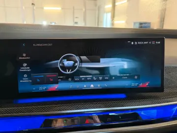 BMW 750e xDrive EXEC. LOUNGE