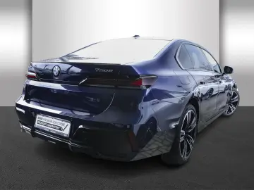 BMW 750e xDrive M Sportpaket Pro
