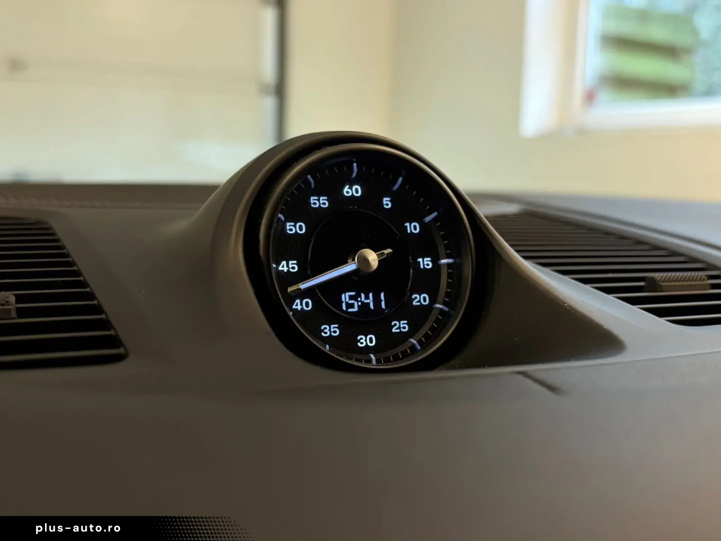 PORSCHE Cayenne E-Hybrid SD MASSAGE PANO ACC HUD AHKe!