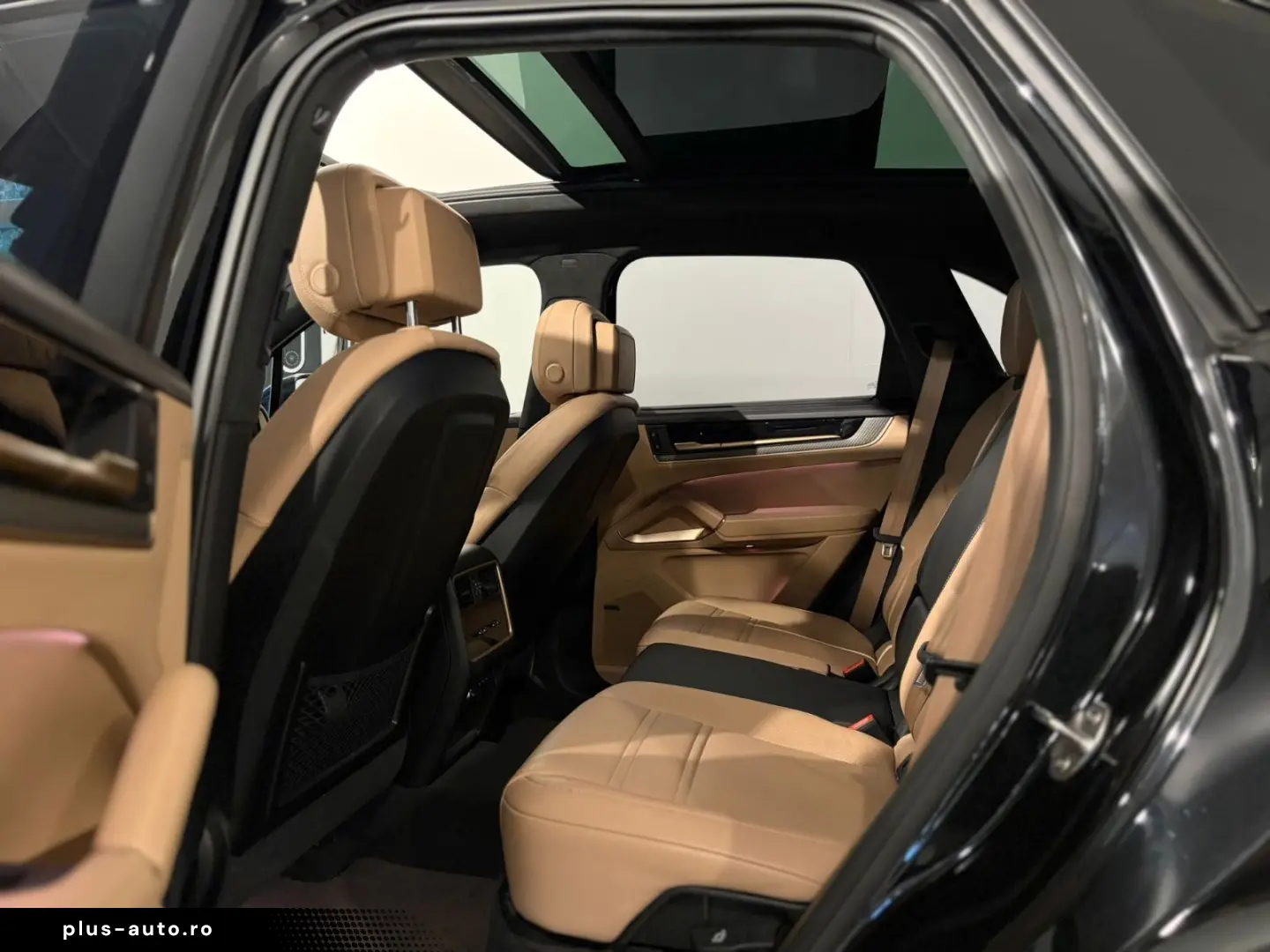 PORSCHE Cayenne E-Hybrid SD MASSAGE PANO ACC HUD AHKe!