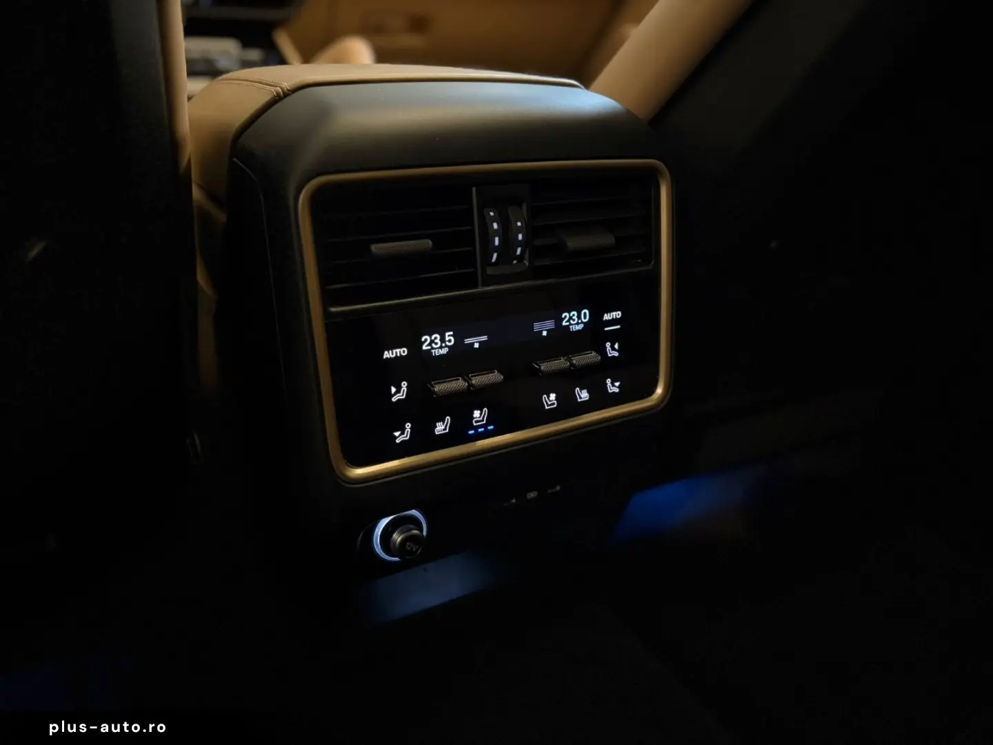 PORSCHE Cayenne E-Hybrid SD MASSAGE PANO ACC HUD AHKe!