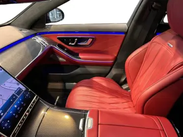 MERCEDES-BENZ AMG S 63 E Performance AMG MBUX Burm Night HUD