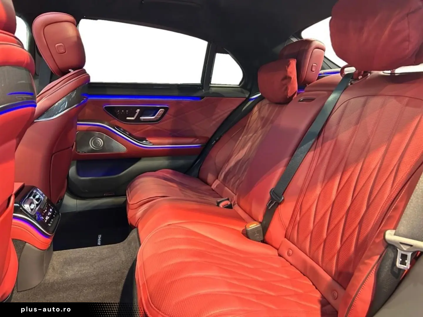 MERCEDES-BENZ AMG S 63 E Performance AMG MBUX Burm Night HUD