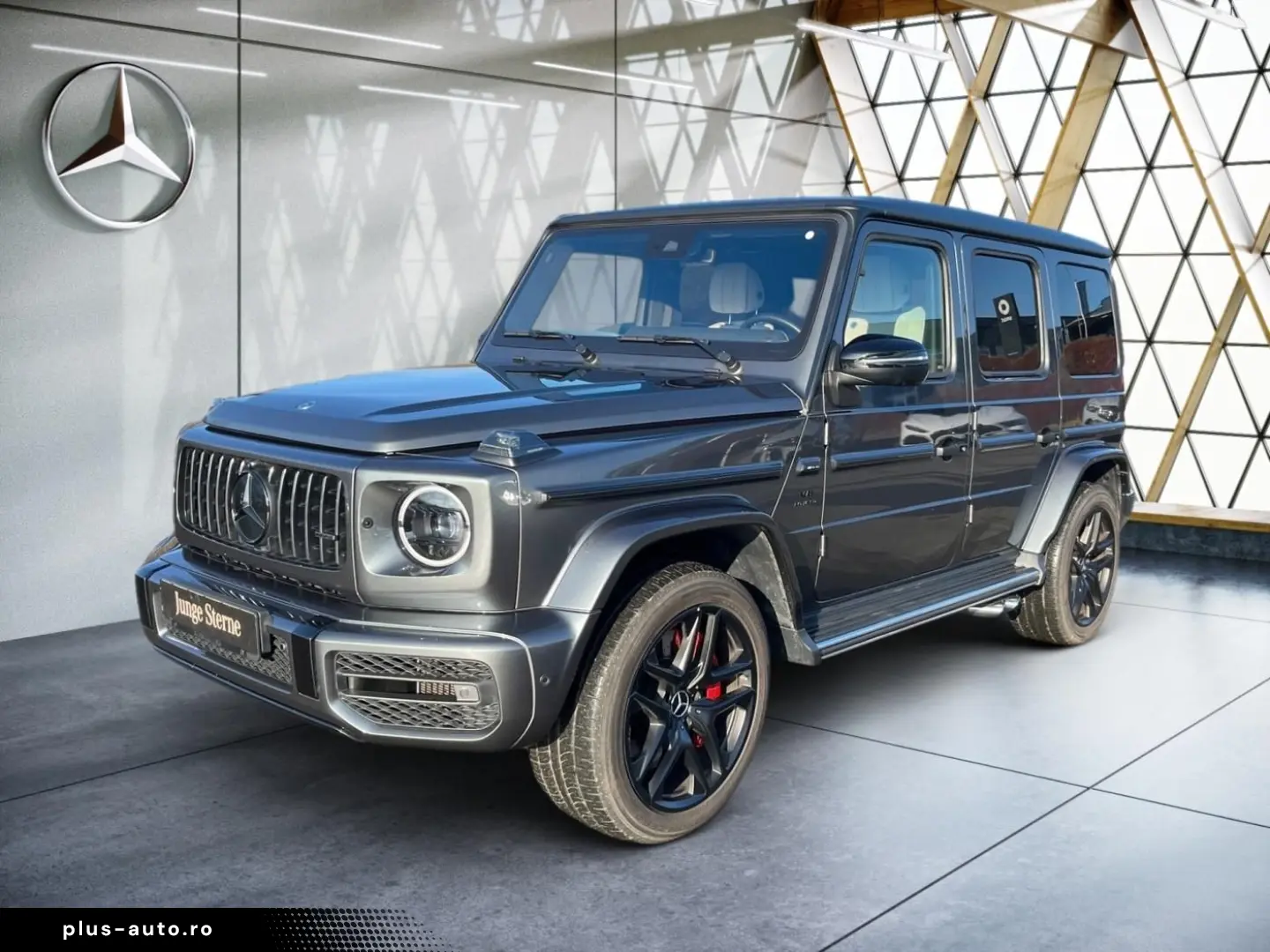 MERCEDES-BENZ G 63 AMG Drivers Package Burmester 360