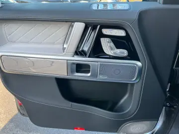 MERCEDES-BENZ G 63 AMG Drivers Package Burmester 360