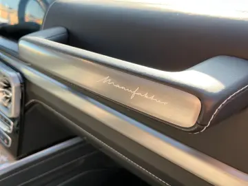 MERCEDES-BENZ G 63 AMG Drivers Package Burmester 360