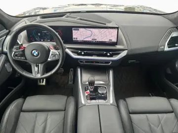 BMW XM MDriversPkg