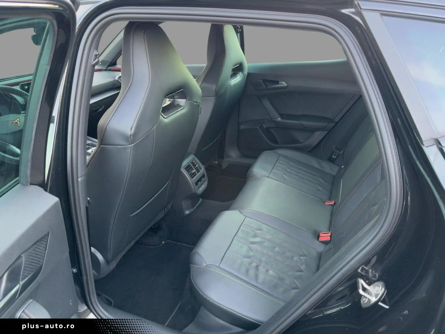 CUPRA Formentor 2.0 TDI 4D MATRIX APP DAB AHK PANO SHZ