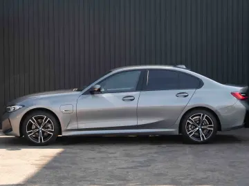 BMW Seria 3 320e Aut. M Sport