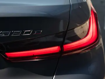 BMW Seria 3 320e Aut. M Sport