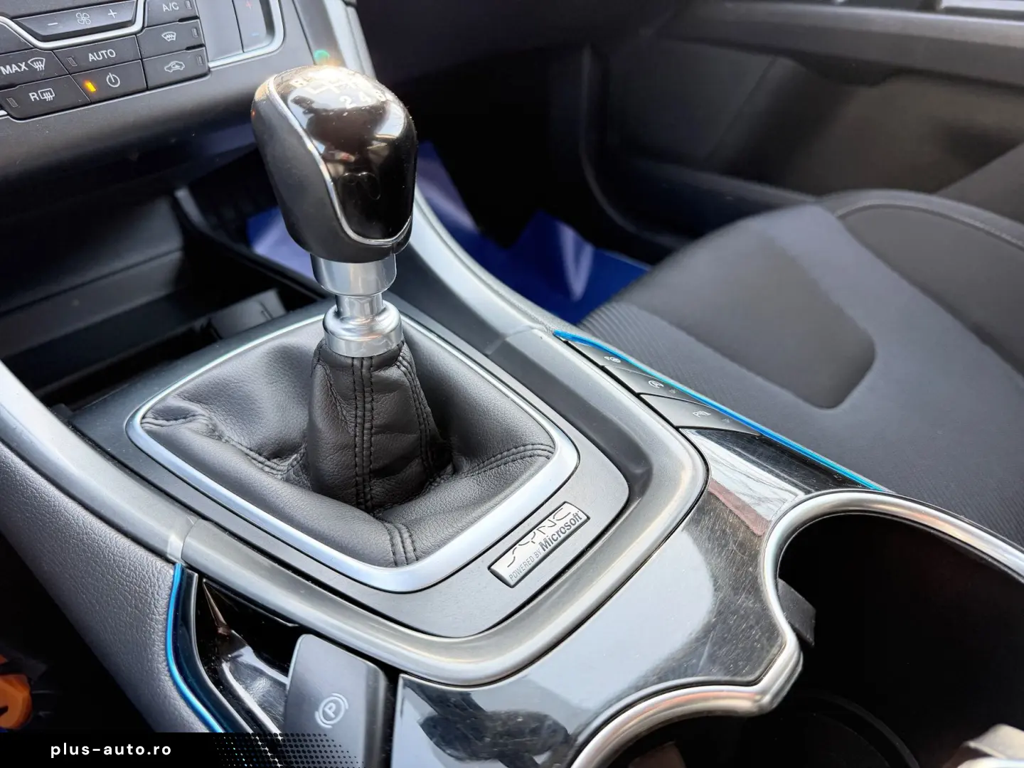 Ford Mondeo Gen-Iv-2014