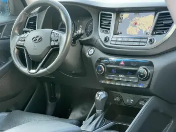 Hyundai Tucson Gen-Iii-2015-2020