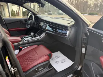Audi Sq8