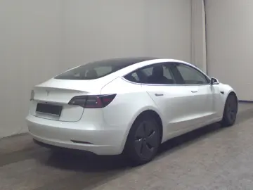 TESLA Model 3 Long Range AWD Dual Motor Leder Nav LED