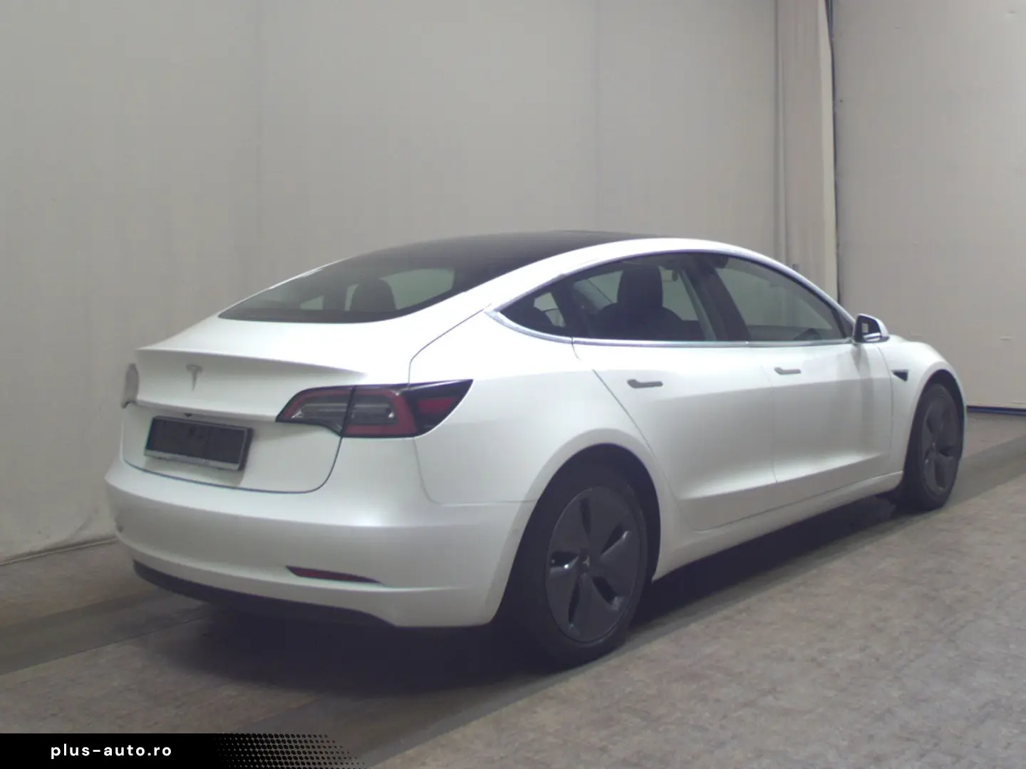 TESLA Model 3 Long Range AWD Dual Motor Leder Nav LED