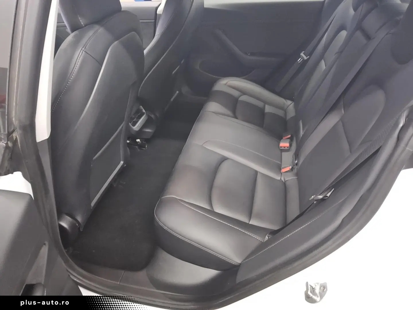 TESLA Model 3 Long Range AWD Dual Motor Leder Nav LED