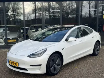TESLA Model 3 Long Range AWD 75 kWh Premium Audio 85%S