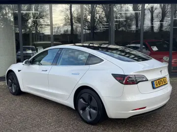 TESLA Model 3 Long Range AWD 75 kWh Premium Audio 85%S
