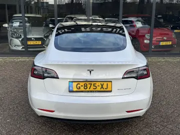TESLA Model 3 Long Range AWD 75 kWh Premium Audio 85%S