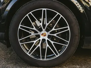 Porsche Cayenne ( preluare leasing )