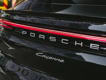 Porsche Cayenne ( preluare leasing )
