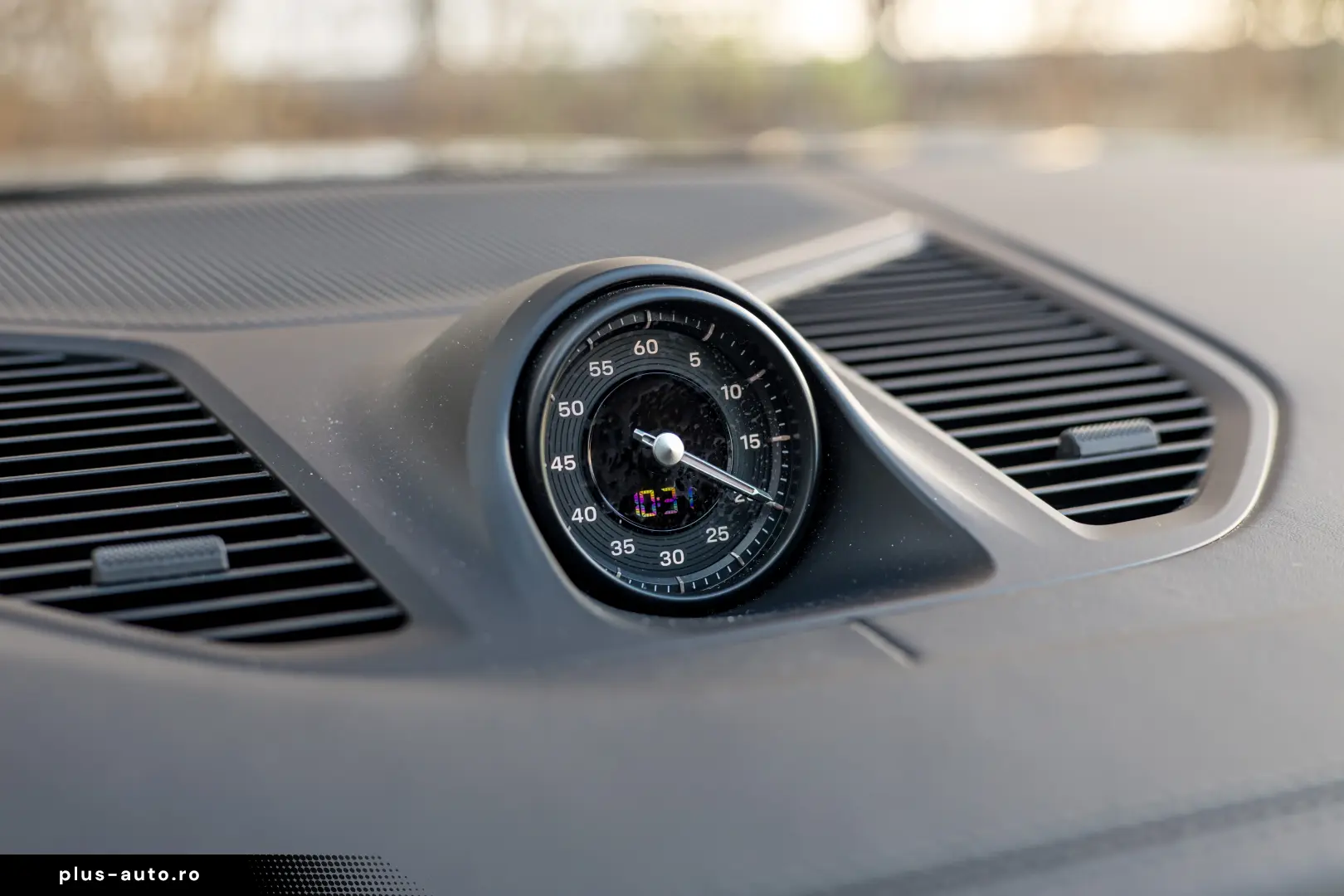 Porsche Cayenne ( preluare leasing )