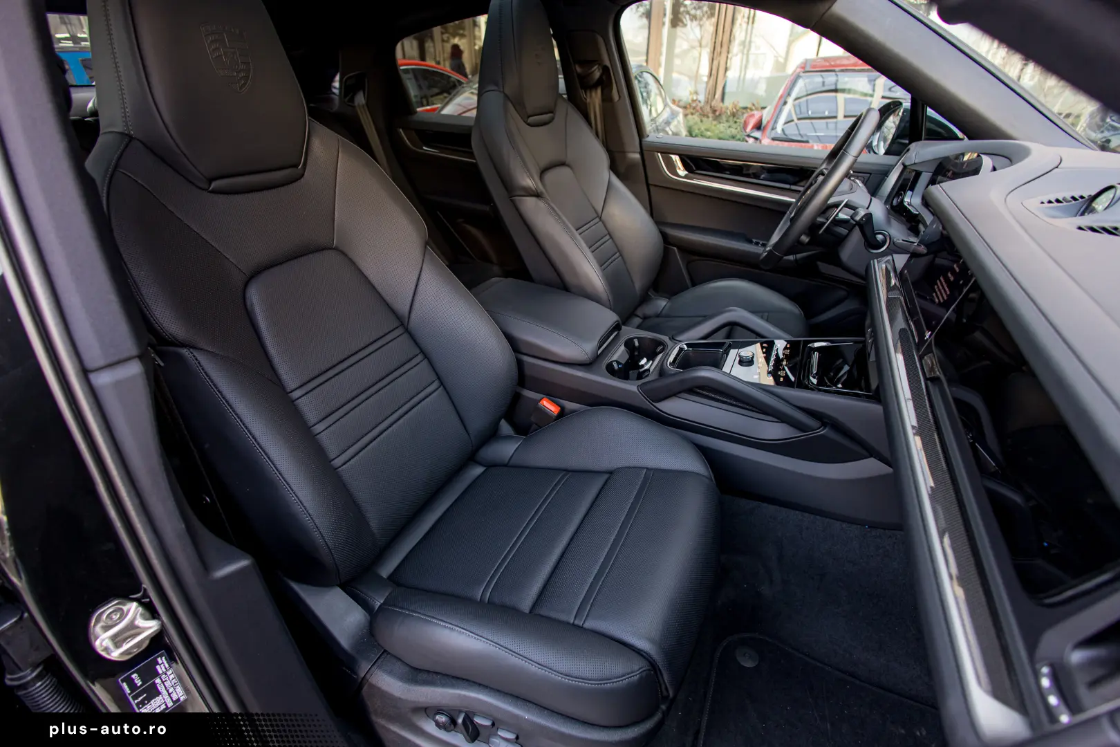 Porsche Cayenne ( preluare leasing )