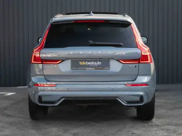 Volvo XC 60 B4 MHEV AT AWD Plus Dark