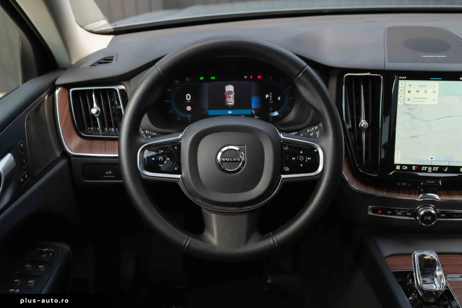 Volvo XC 60 B4 MHEV AT AWD Plus Dark