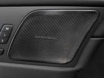 Volvo XC 60 B4 MHEV AT AWD Plus Dark