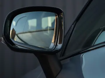 Volvo XC 60 B4 MHEV AT AWD Plus Dark