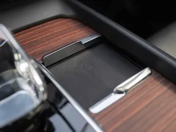 Volvo XC 60 B4 MHEV AT AWD Plus Dark