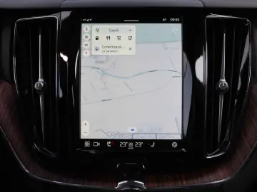 Volvo XC 60 B4 MHEV AT AWD Plus Dark