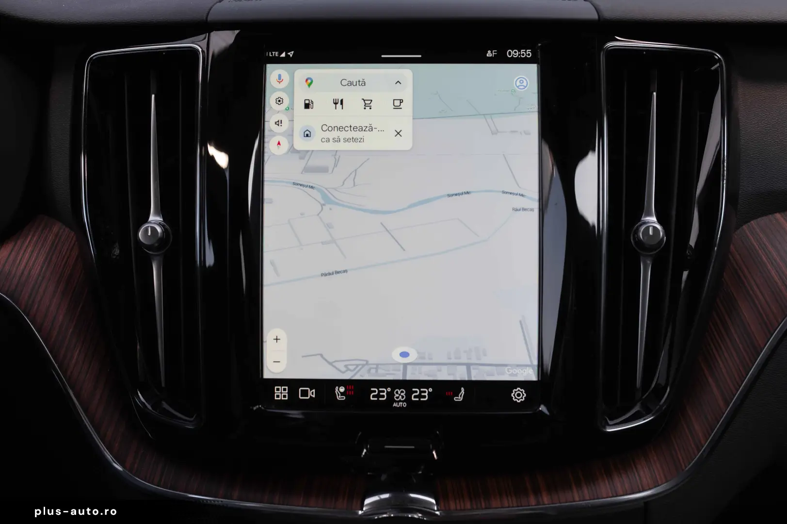 Volvo XC 60 B4 MHEV AT AWD Plus Dark