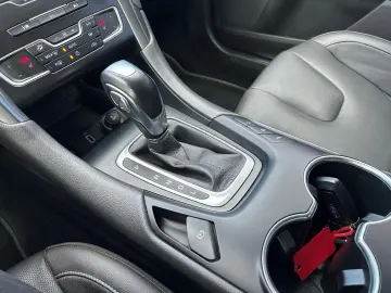 Ford Mondeo 2.0 HEV Titanium 2020