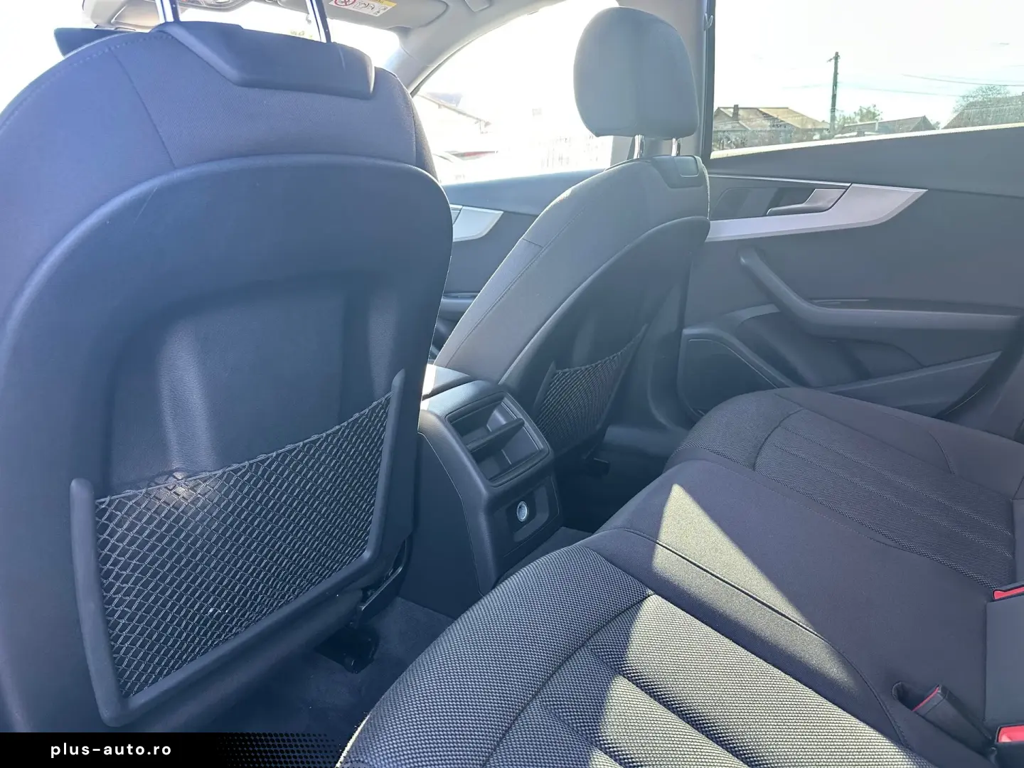 Audi A4 35 TFSI MHEV Advanced